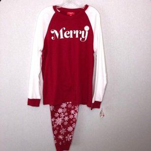31. Macy's Family Pjs snowflake merry pajama set